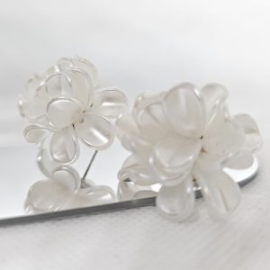 becomingmrs online collection earrings