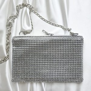 becomingmrs online collection